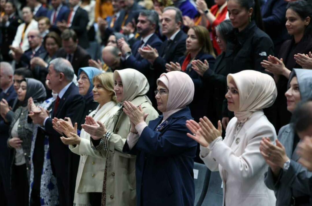 Pirmosios ponios Erdoğan speciali žinia Tarptautinei smurto prieš moteris panaikinimo dienai!