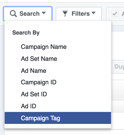 Ieškokite „Facebook“ skelbimų kampanijų pagal žymą.