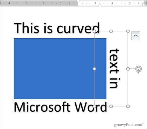 „WordArt“ teksto pridėjimas aplink kvadratinę „Word“ formą