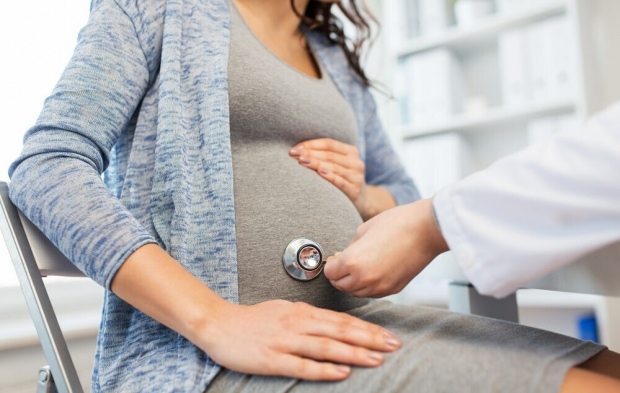Kas yra apsinuodijimas nėštumu? Preeklampsijos nėštumo metu priežastys ir simptomai