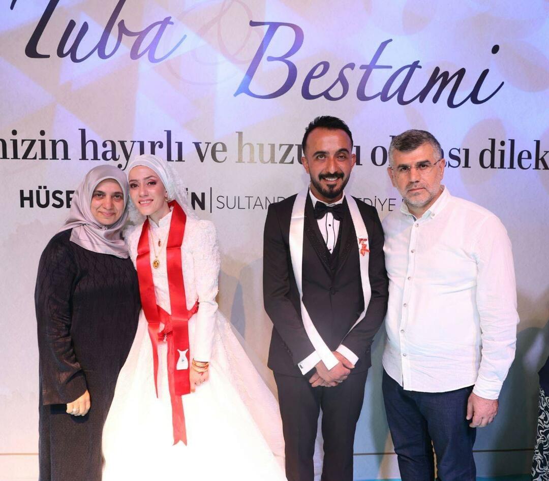 Žemės drebėjimą išgyvenusi pora, kurios vestuvinę suknelę pasiuvo Emine Erdoğan, pateko į pasaulio namus!