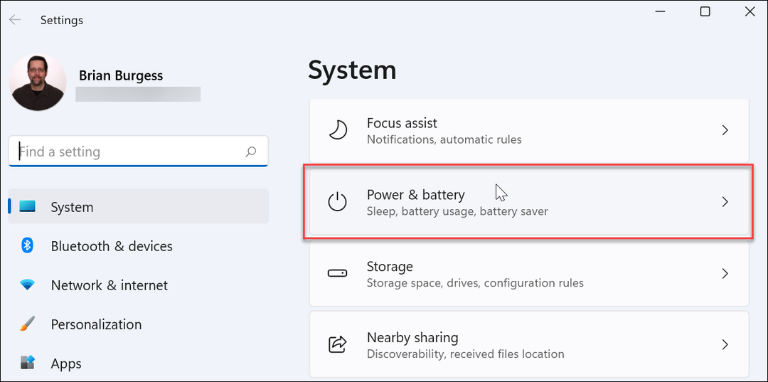 Maitinimo ir akumuliatoriaus nustatymai „Windows 11“.