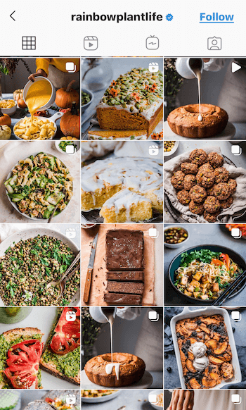 „@rainbowplantlife“ instagramo „feed“ ekrano pavyzdys, kuriame rodomi jų veganiški maisto produktai, pateikiami giliais, sodriais tonais