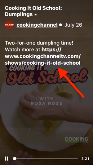 Spaudžiamos vaizdo įrašo nuorodos „Cooking It Old School“ IGTV epizodo „Koldūnai“ apraše pavyzdys.